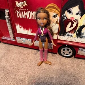 VINTAGE Y2K RARE Bratz Gold Medal Gymnast Sportz Sasha Doll (AS IS)